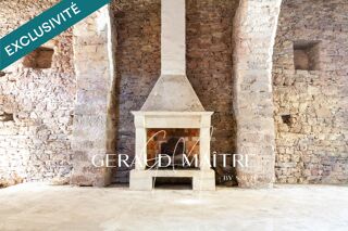  Parking / Garage  vendre 180 m