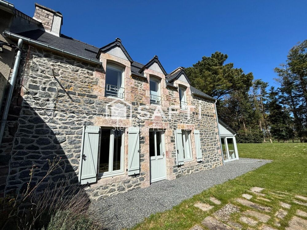 PLURIEN Maison rénovée avec terrain et dépendances