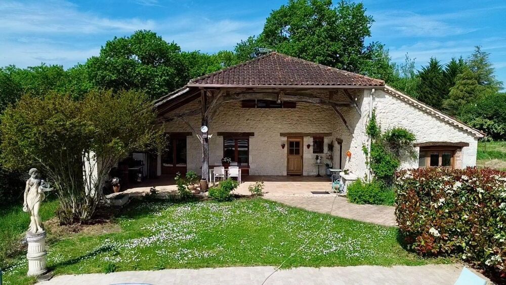 Vente Maison Propriété en pierre avec dépendances et piscine Hautefage-la-tour