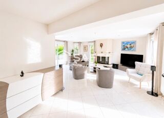  Maison à vendre 6 pièces 194 m²