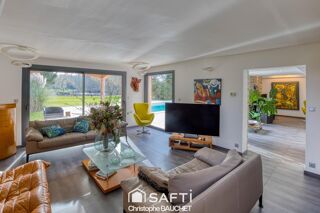  Maison � vendre 6 pi�ces 213 m�