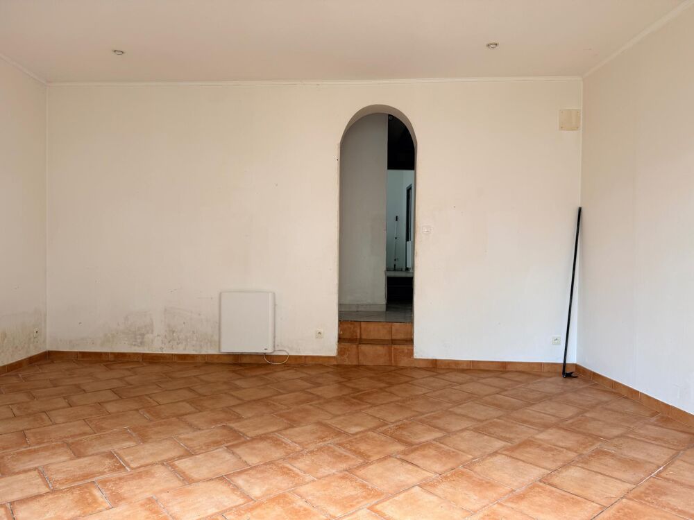 Vente Maison Maison T4 d'environ 95 m2 dans le centre de Burie Burie