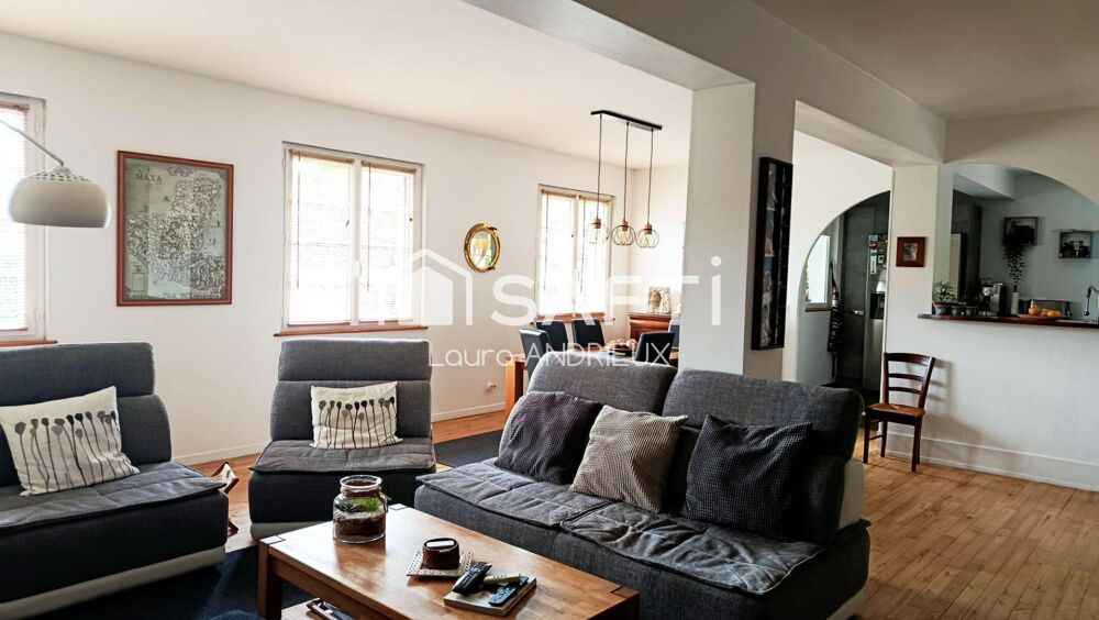 Vente Maison Maison de 183m² avec piscine et son jardin de 2500m² sur Grépiac Grepiac