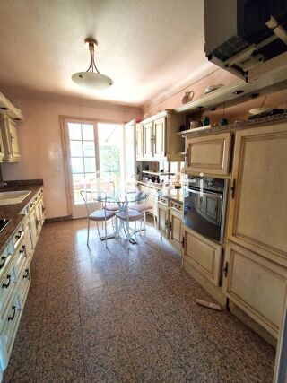  Maison à vendre 11 pièces 239 m²
