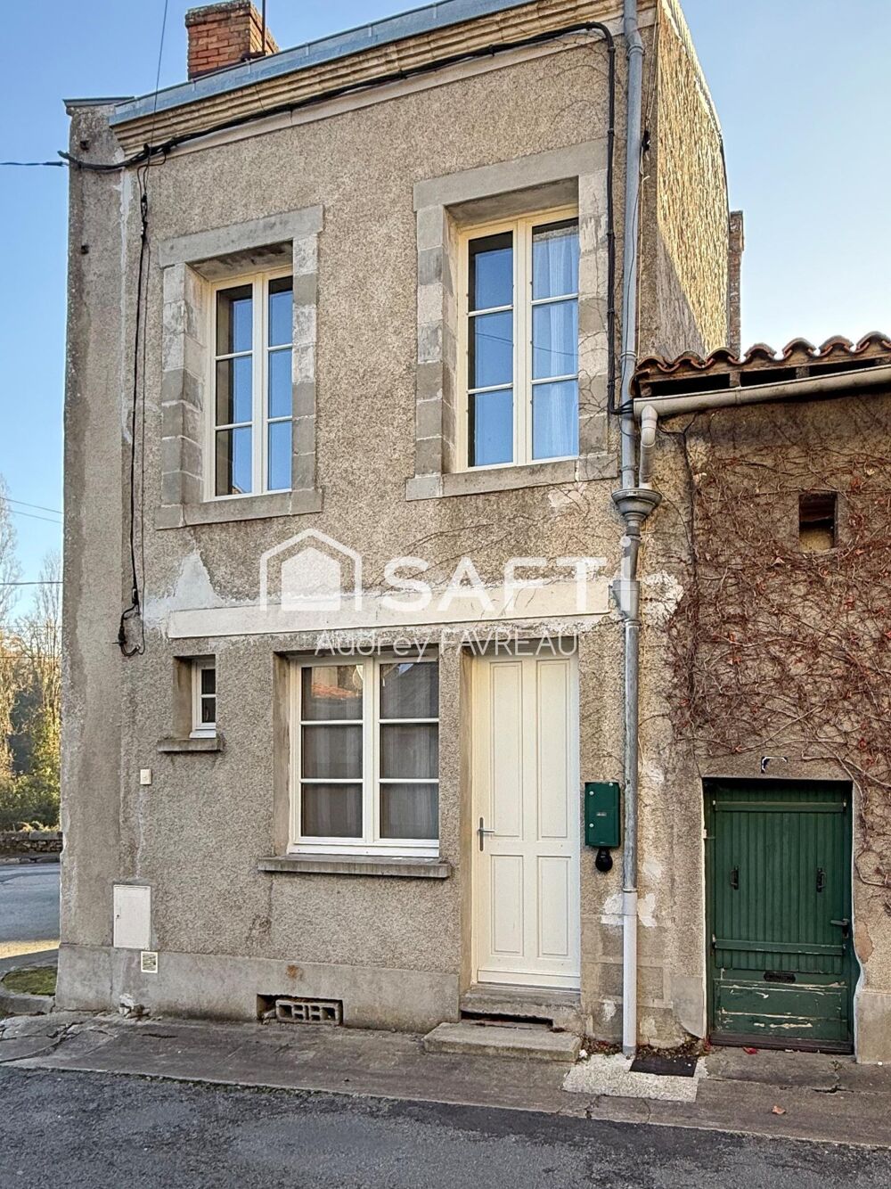 Maison de ville rénovée entièrement meublée