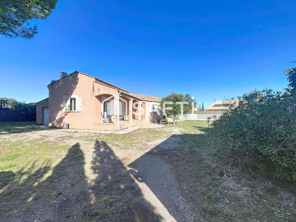 Villa sur 1190 M2 avec piscine !