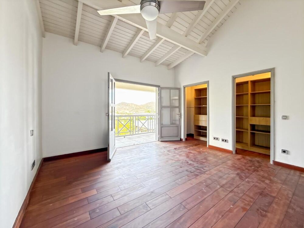 Vente Maison Villa T4 + 1 T2 à la baie orientale Saint-martin