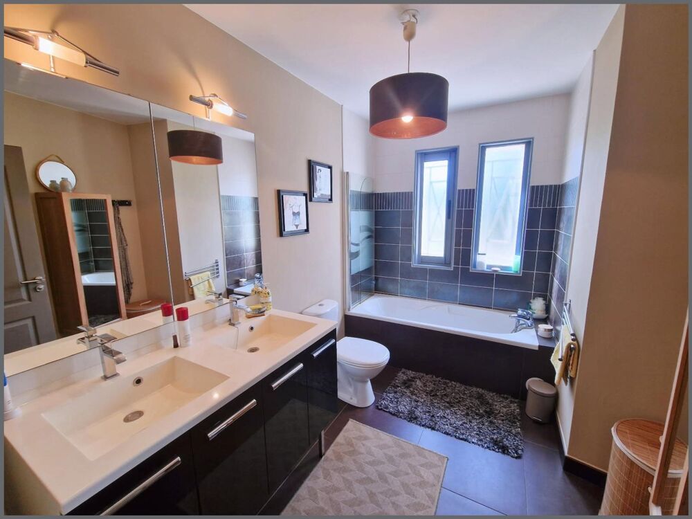  vendre  Maison Six-Fours-les-Plages (83140)