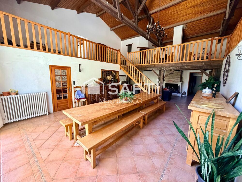 Vente Maison Propriété 10 pièces 401m² avec Appt T3 et Dépendances Virazeil