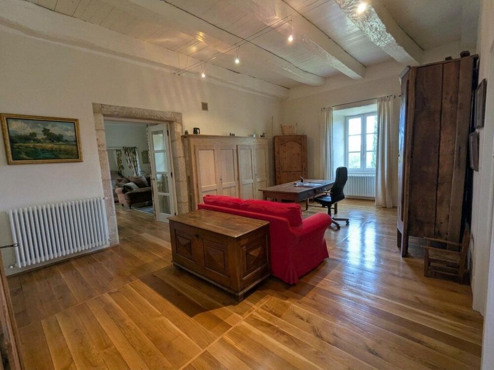 à vendre  Propriété/château Limogne-en-Quercy (46260)