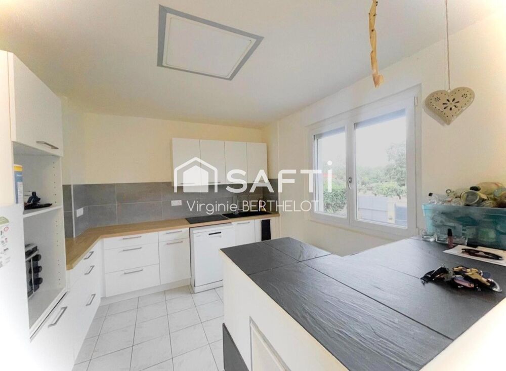 Vente Maison MAISON SUR SOUS SOL / 4 CHAMBRES / 2 SALLES D'EAU / GARAGE / TERRAIN CLOS Azay-le-brûlé