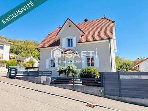   Maison - 6 pièces - 130 m² Maison - 6 pièce(s) - 130 m²
