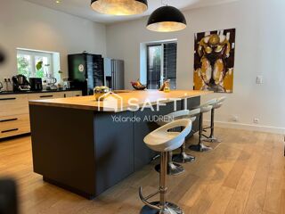  Maison � vendre 8 pi�ces 450 m�