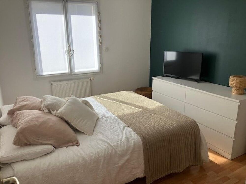Vente Maison Venez découvrir cette maison familiale dans un quartier résidentiel sur Trélazé proche des écoles et des commerces, bien desserv Trelaze