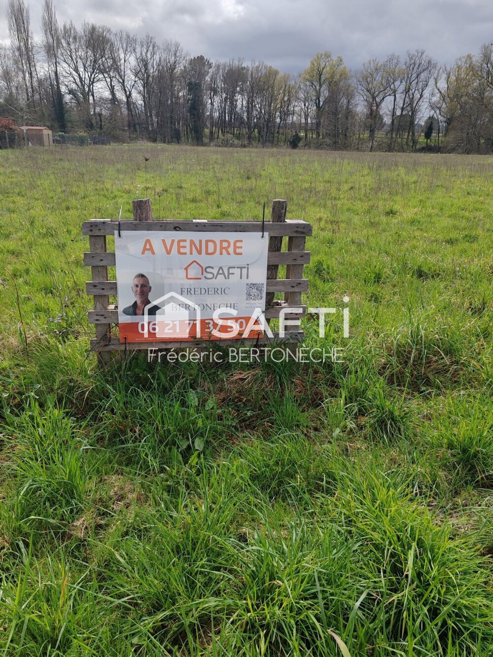 Vente Terrain jolie terrain plat Saint-antoine-sur-l'isle
