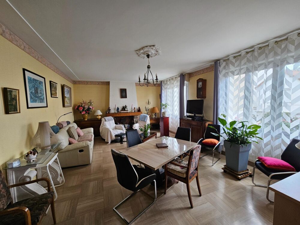 Maison 200 m² Bellerive proche Pont Jacques Chirac et des commodités Secteur calme et résidentiel
