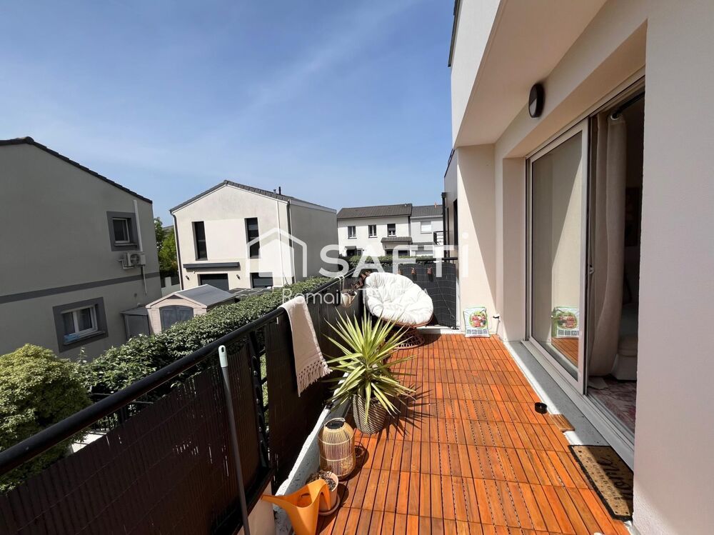 Bruges : T3 lumineux de 57 m² au calme, avec une grande terrasse et deux places de parkings