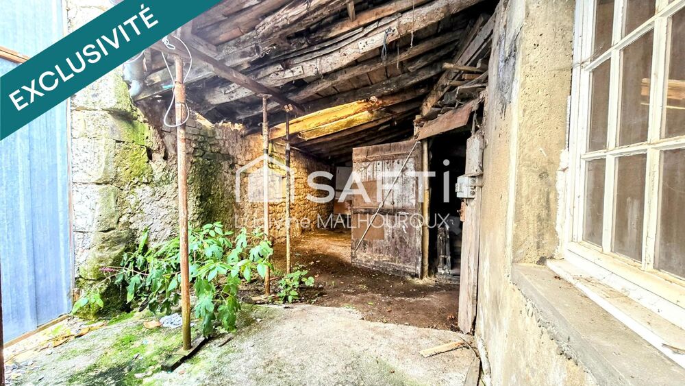 Maison à rénover à Roullet Saint-Estèphe  Opportunité Investisseur