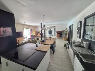  Maison à vendre 8 pièces 229 m²