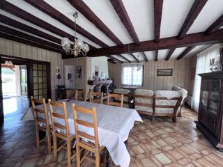  Maison à vendre 15 + pièces 193 m²