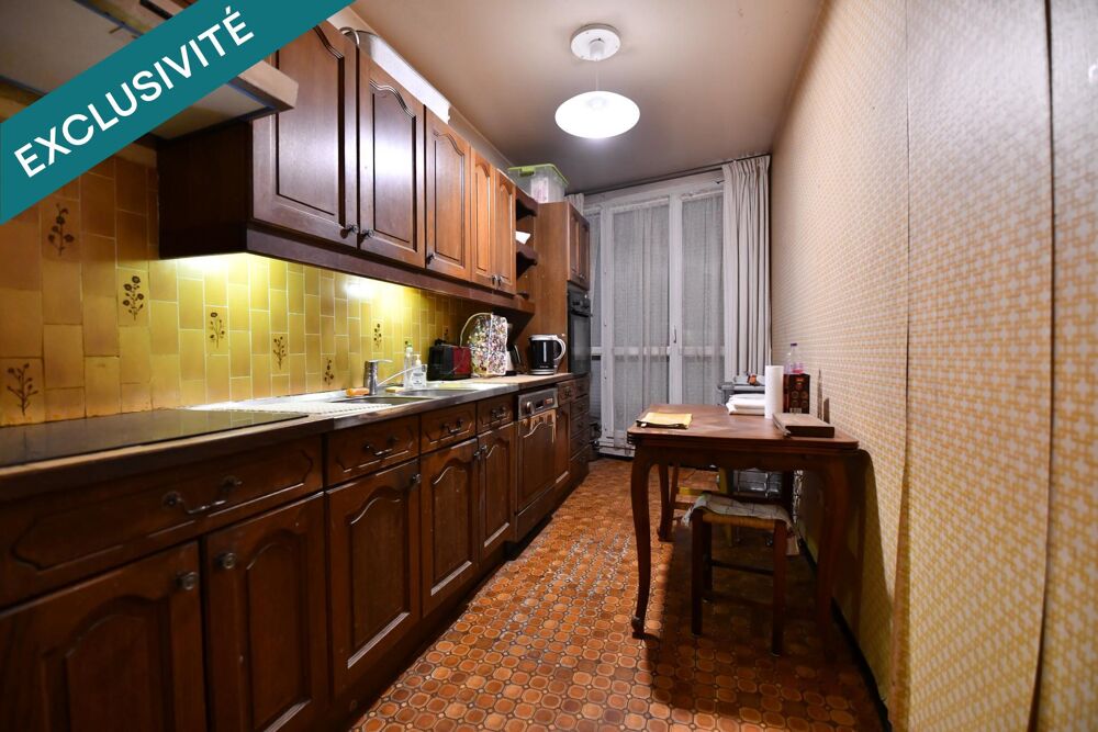 Appartement de quatre pièces! Ravalement recemment réalisé!