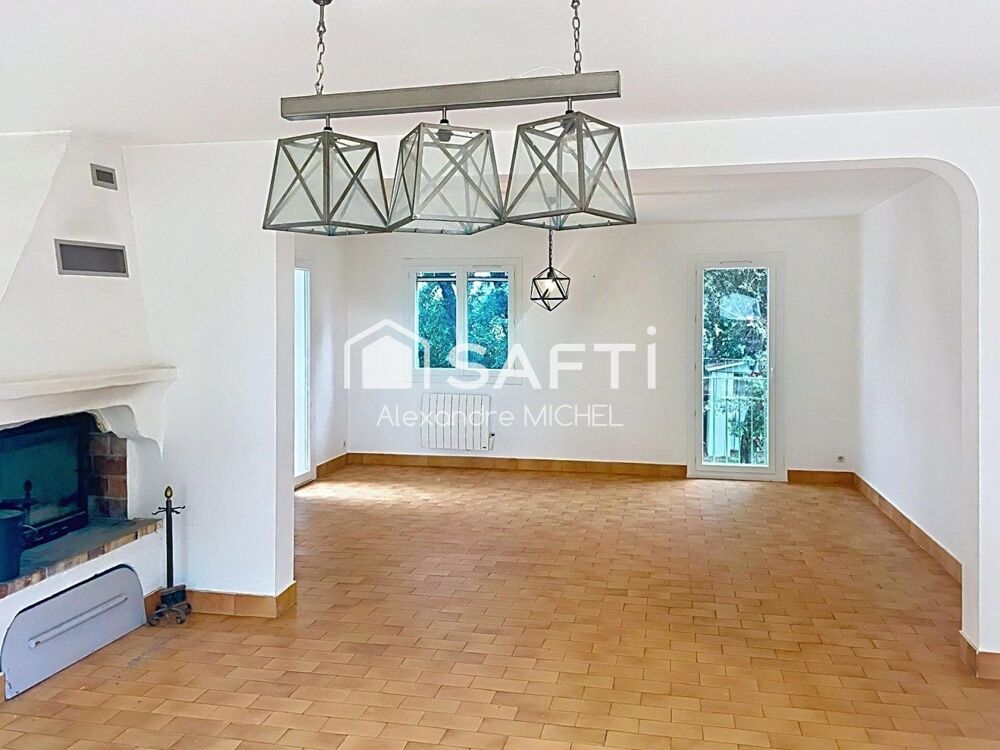 � vendre  Maison La Cadi�re-d'Azur (83740)