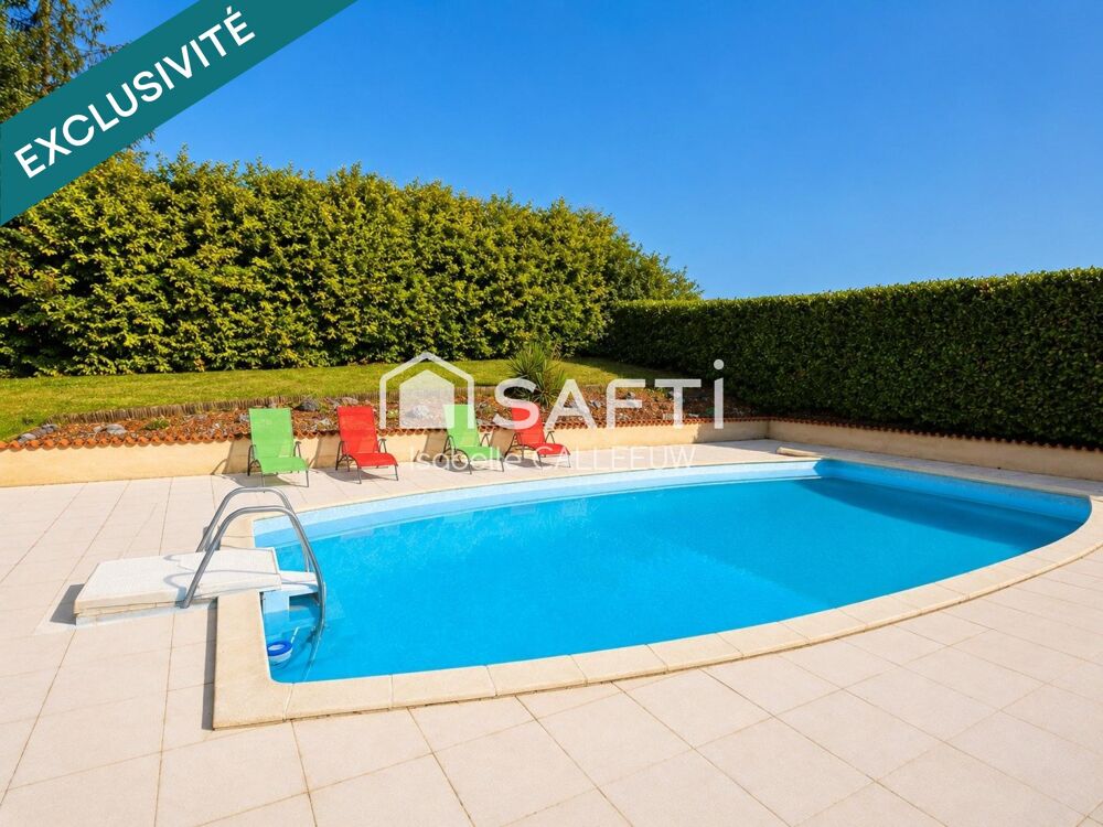 5 chambres, 2 cuisines, 2 salles de bains, piscine  tout est déjà là