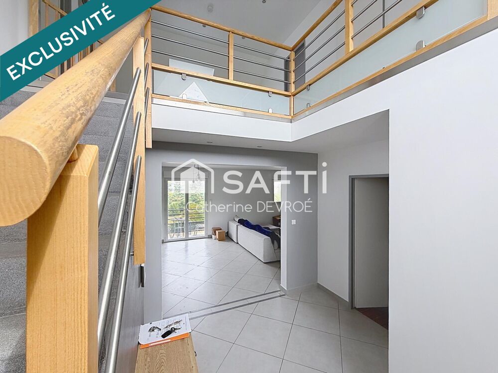 Vente Maison Lumière, volumes et vue dégagée Henneveux