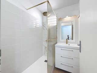  Appartement à louer 4 pièces 70 m²