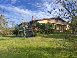  Maison  vendre 8 pices 217 m