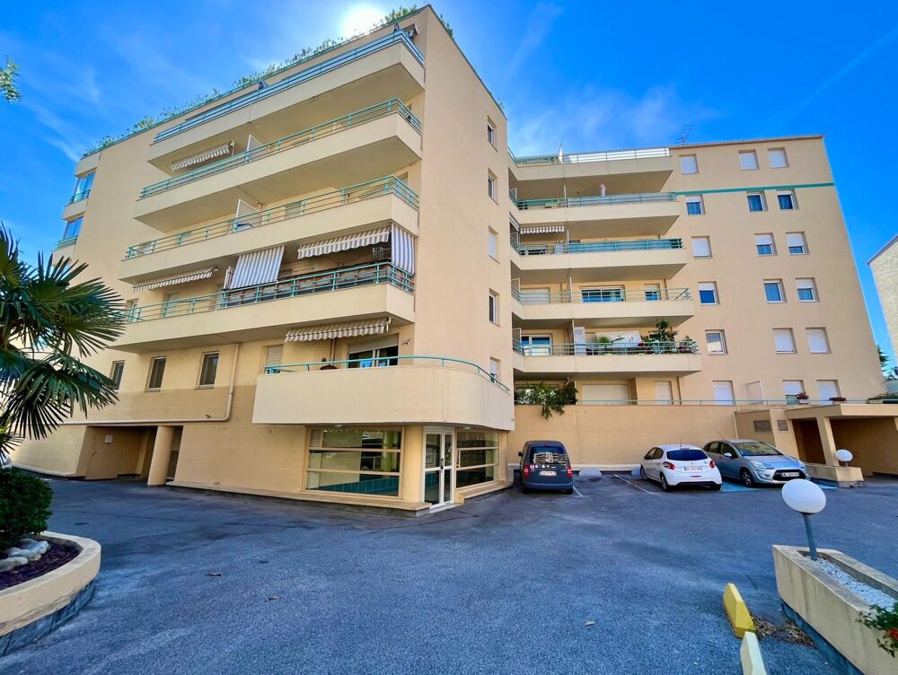 Vente Parking/Garage Garage / Box de 28m² sur l'avenue Jean Moulin - Hyères Hyeres
