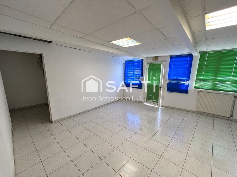   À VENDRE – LOCAL COMMERCIAL OU PROFESSIONNEL DE 103 m² À FORT-DE-FRANCE 