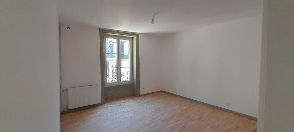 appartement plein centre ville fond de cour lumineux rénové