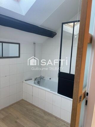  Appartement à louer 4 pièces 84 m²