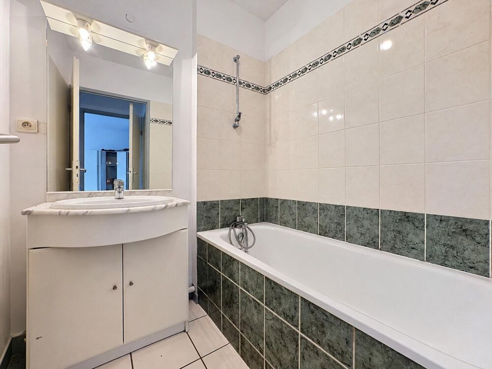 Vente Appartement GUJAN-MESTRAS – CENTRE-VILLE - T2 LUMINEUX AVEC  BALCON, ASCENSEUR ET PARKING Gujan-mestras