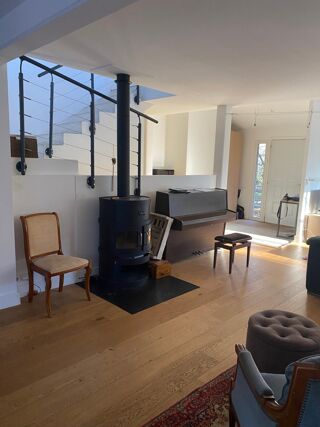  Maison à louer 6 pièces 180 m²