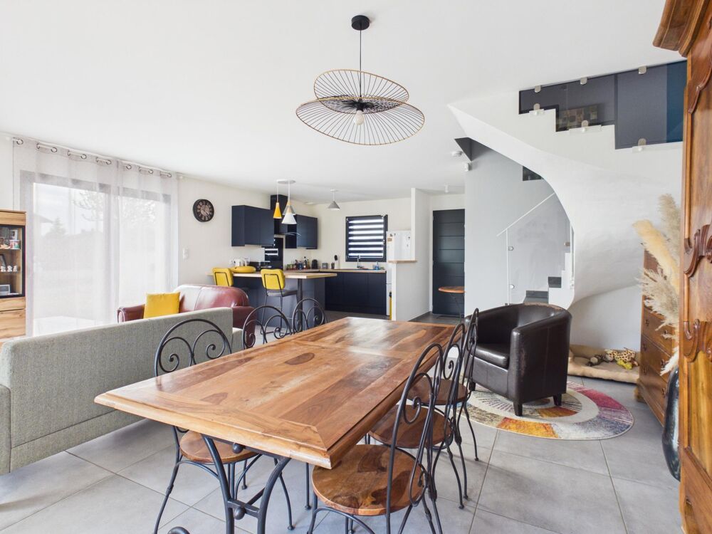 Vente Maison Maison récente 3 chambres – Ambérieux 69480 Amberieux