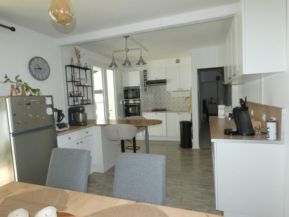 Vente Maison Villa plain pied de 100m² avec piscine, jardin, grand garage, pompe à chaleur et panneaux photovoltaïques Montazels