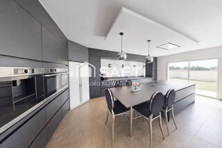  Maison à vendre 10 pièces 321 m²