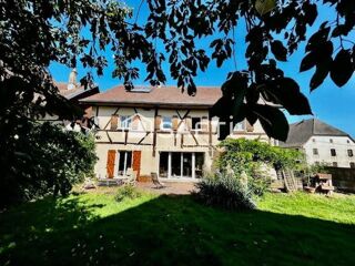  Maison  vendre 8 pices 200 m