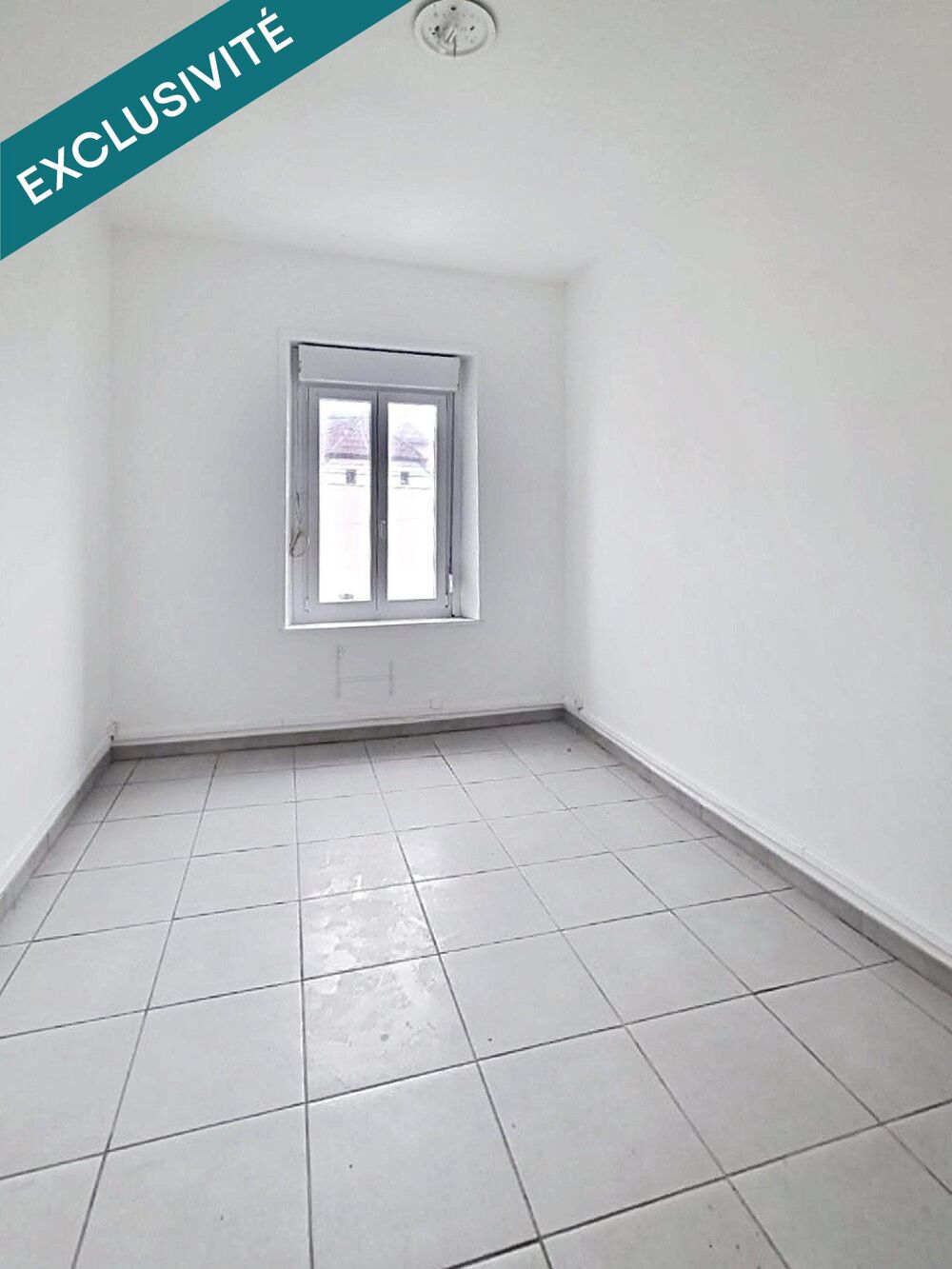Vente Immeuble Situé à Revin, cet immeuble  en pierre locale avec toiture en ardoise Revin
