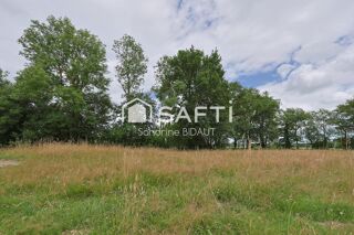 Terrain à vendre 704 m²
