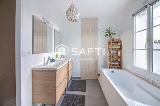  Maison � vendre 6 pi�ces 225 m�