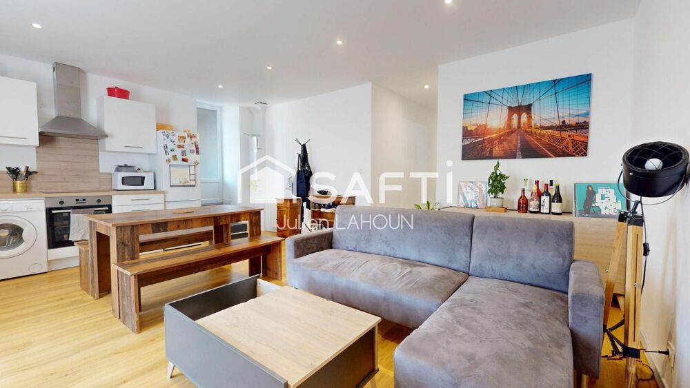 Vente Appartement Appartement T4 rénové – Vendu meublé – Investissement locatif + parking Cognac