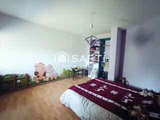  Maison � vendre 9 pi�ces 325 m�