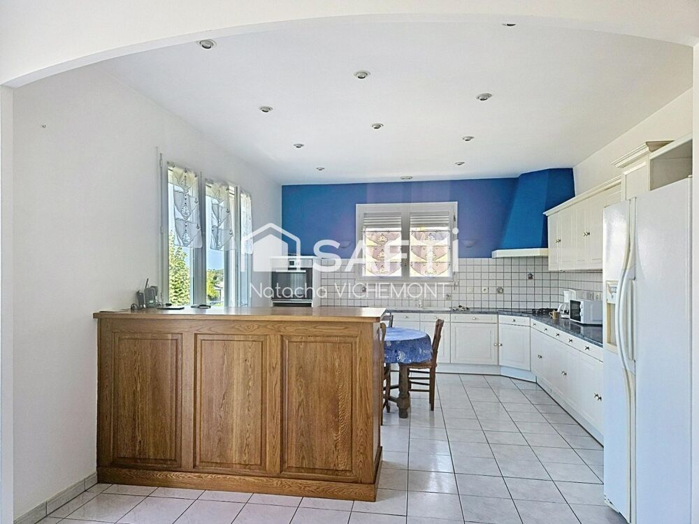 A deux pas de l'ocean, maison atypique de 217m²,5 grandes chambres, piscine et vue sur les marais: une maison aux multiples poss