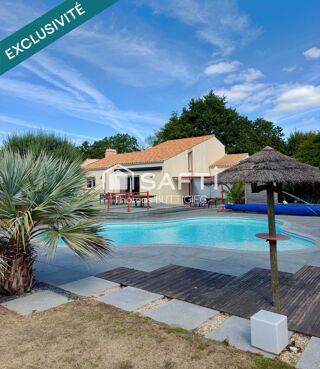 Vente Maison Belle propriété avec piscine, deux double-garages et carport. Geneston