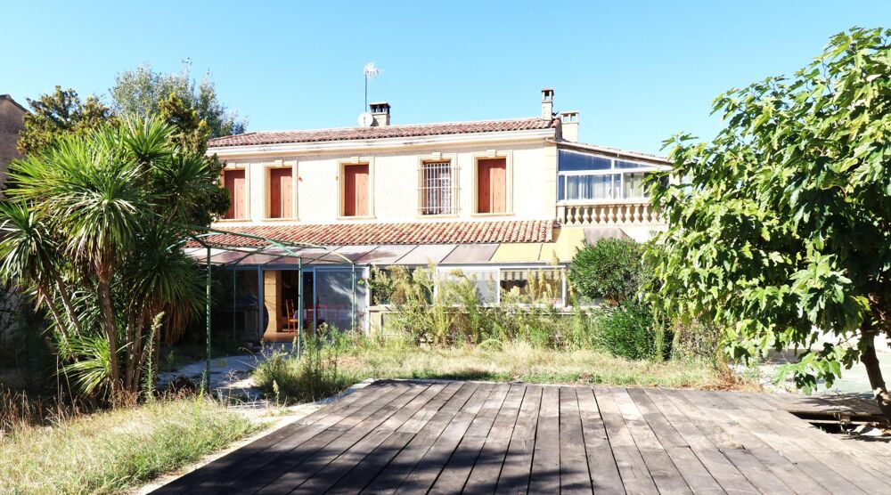 Sénas, maison 215m² sur terrain de 1450m²