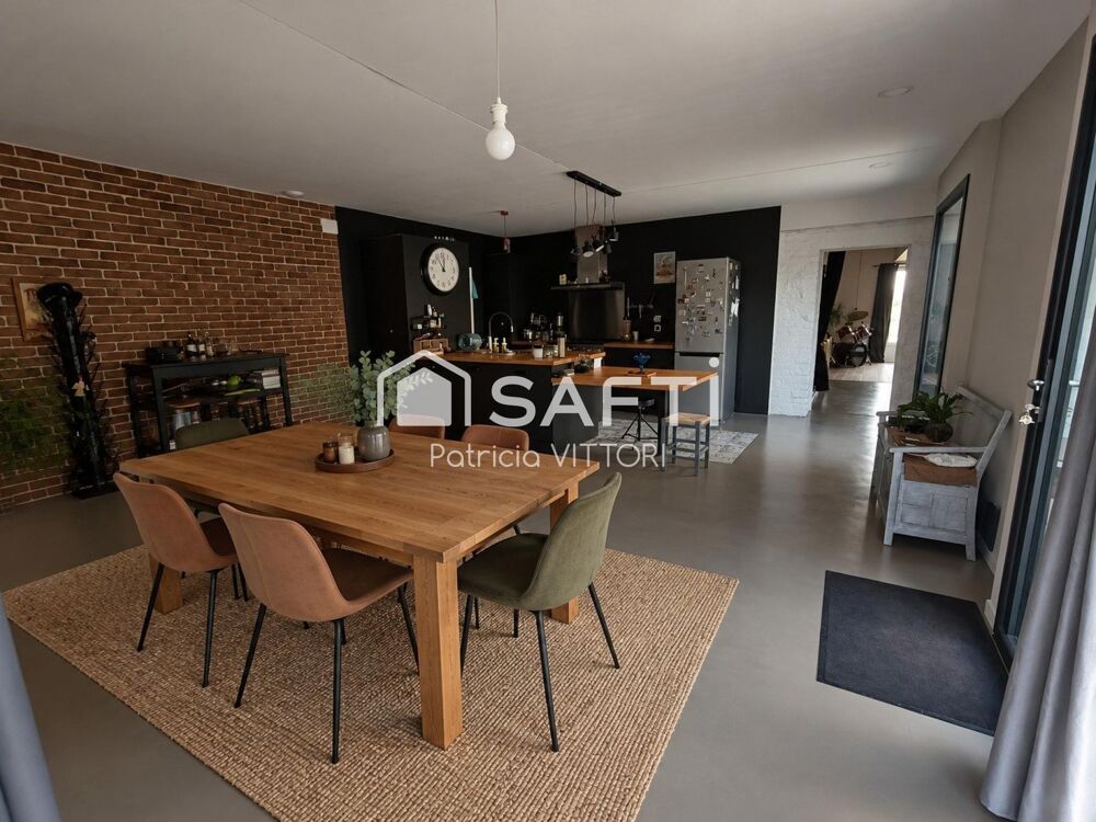 Vente Maison Maison en pierre 4 chambres, bureau, dépendance et jardin Val-d'ize