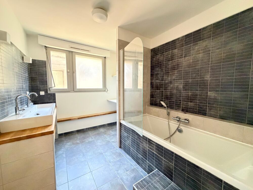 Vente Appartement Appartement 110m2, 3 Ch, balcon et parking! Avignon